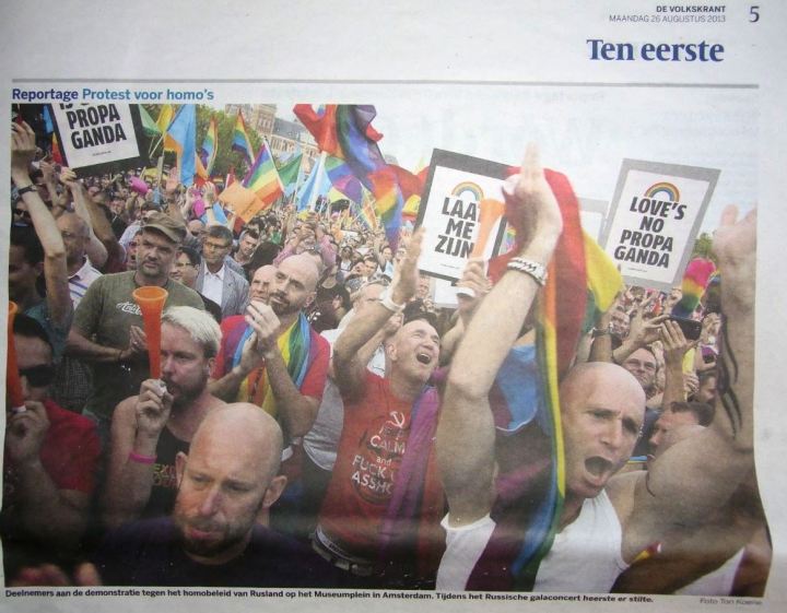 artikel Volkskrant demonstratie 25-8-2013 (foto)
